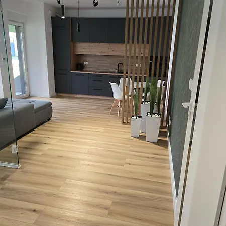 Park Trzy Stawy Apartman *