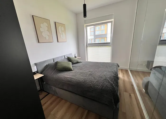 Park Trzy Stawy דירה *